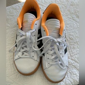 Adidas casual sneakers